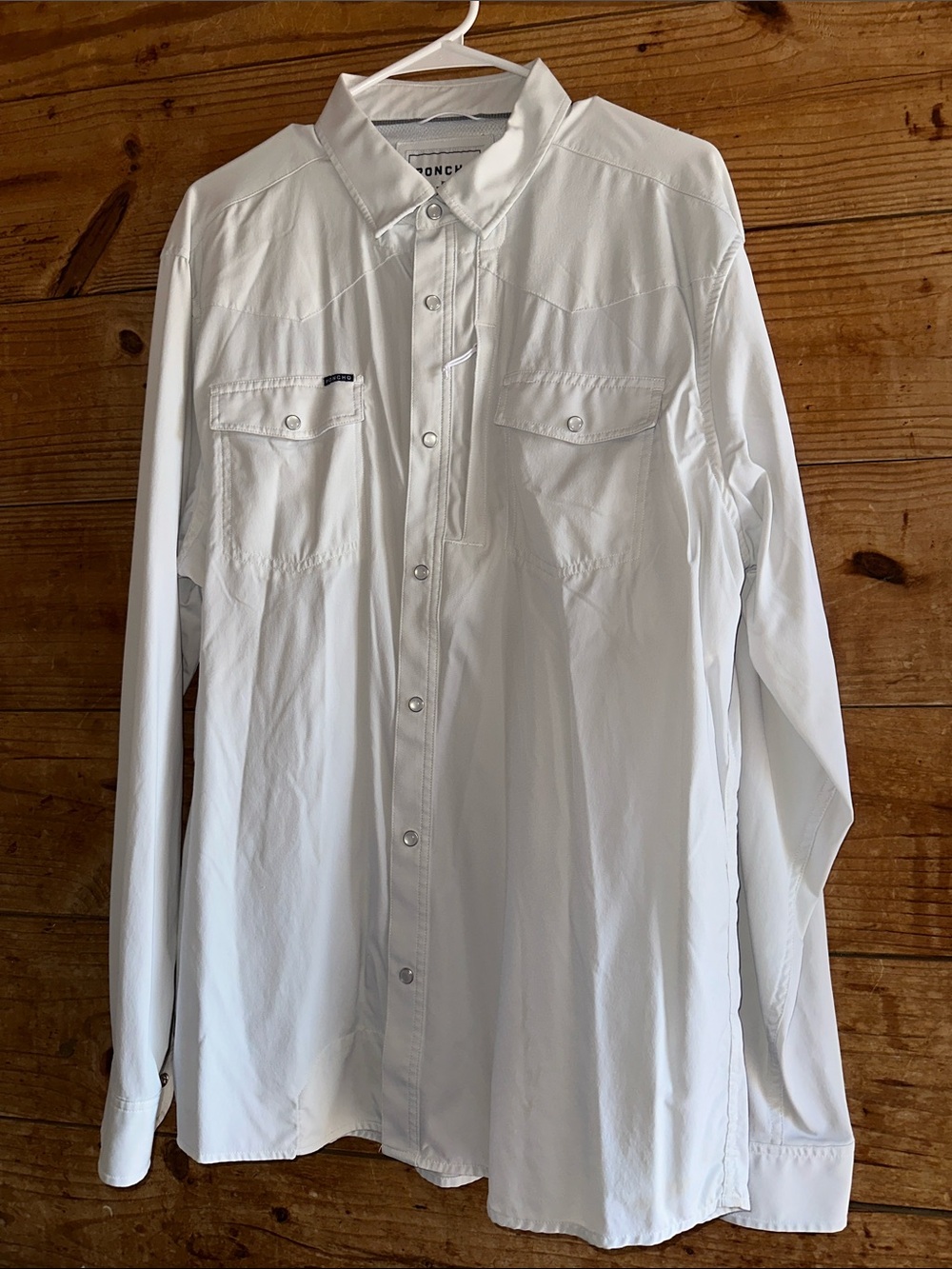 Poncho Men's White Long-Sleeve Snap Button-Up Shirt